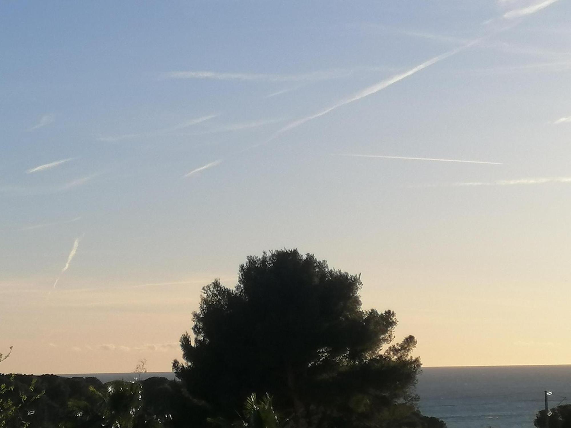 Sanary Les Gorguettes, Studio Avec Terrasse Vue Mer, A 10 Min A Pieds De La Plage Exterior foto